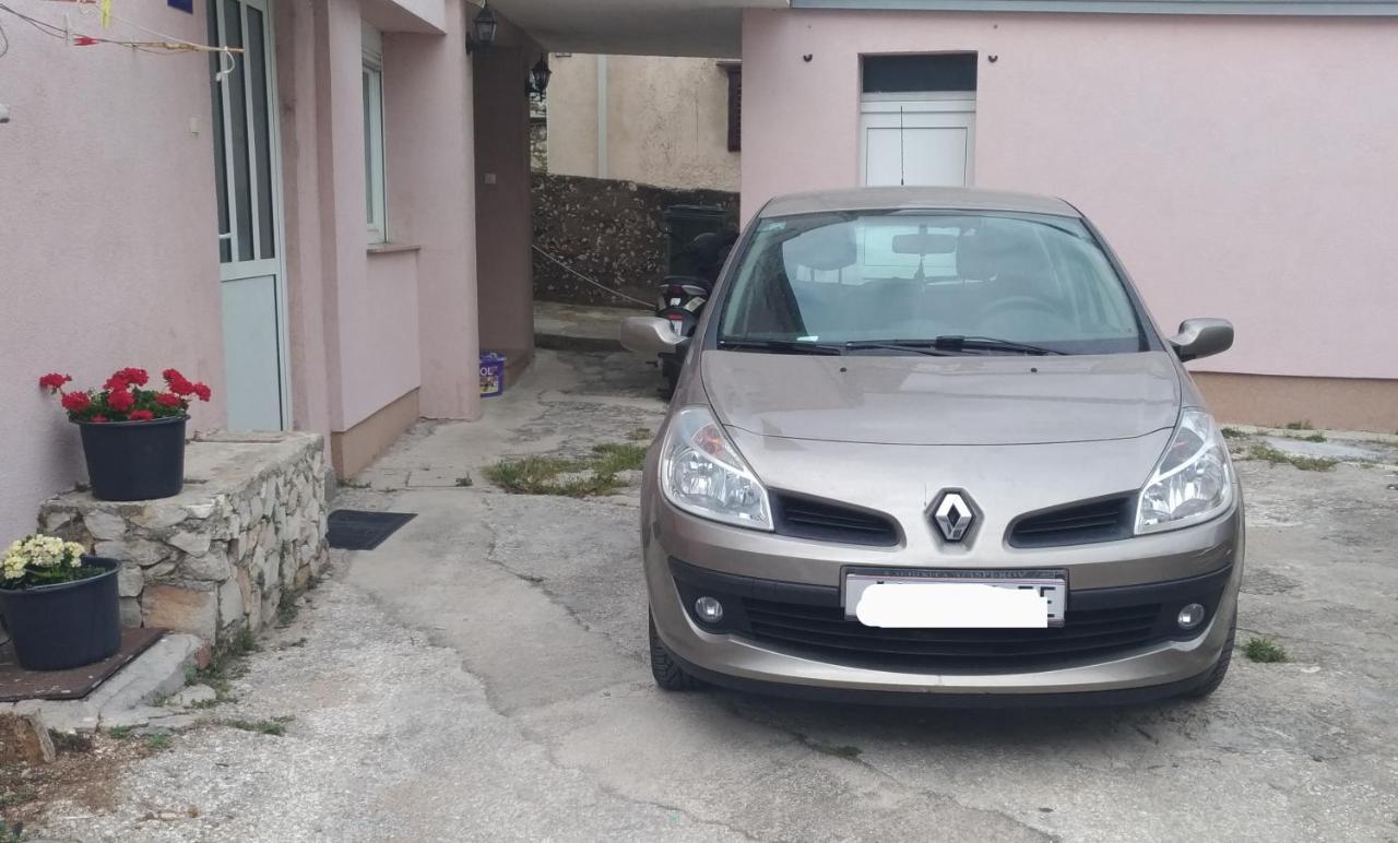 Ivana Sibenik Luaran gambar